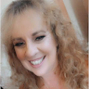 Meet your Posher, Simone